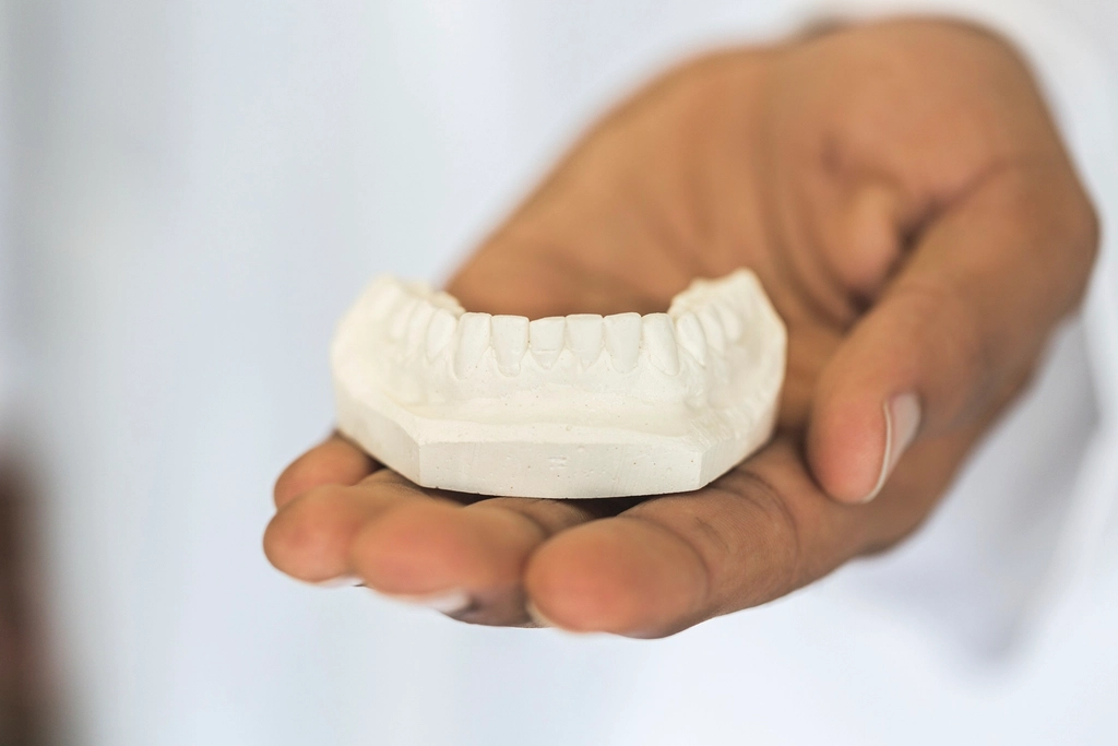 Dental Implants vs. Bridges vs. Dentures: Choosing the Right Tooth Replacement