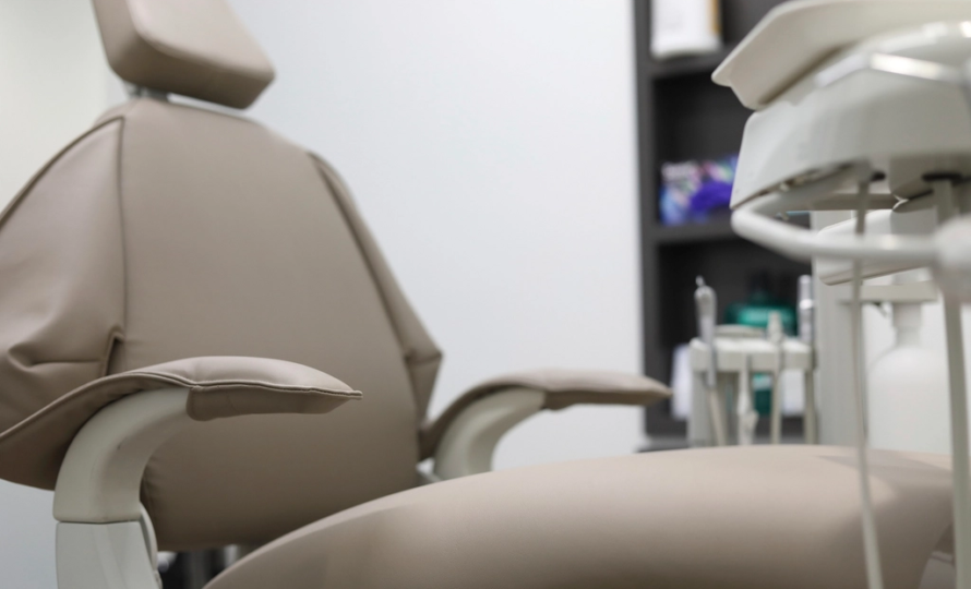 Dental Emergencies: What to Do Before You Reach the Dentist