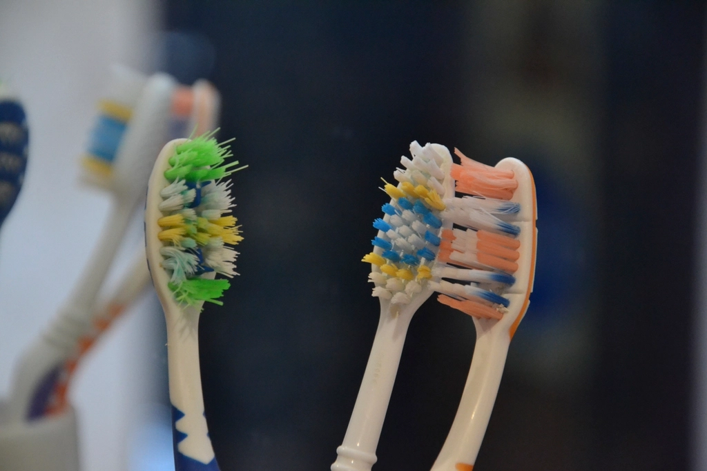 5 Simple Daily Habits for Stronger, Healthier Teeth